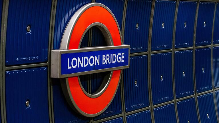 London Bridge Underground Sign