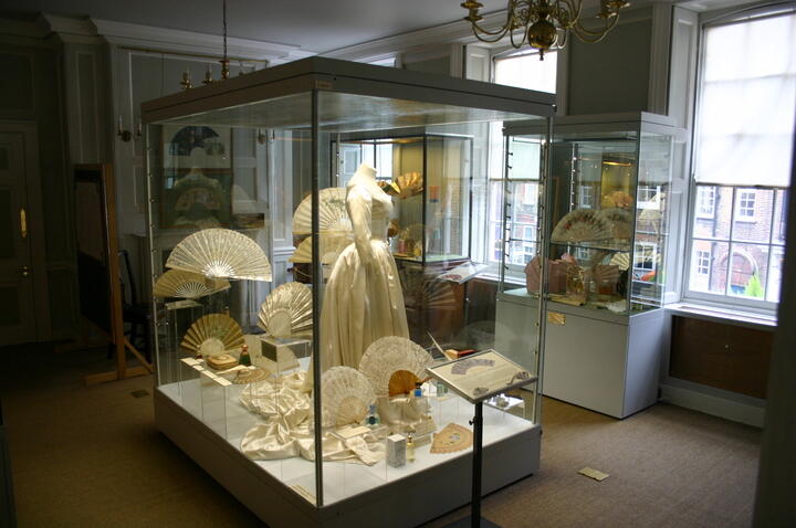 Exhibición en el Museo del Abanico en Greenwich, Londres