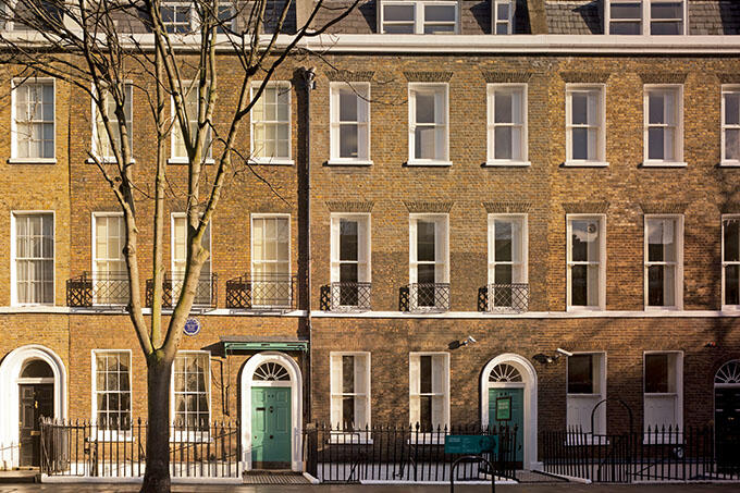 charles-dickens-in-london-2.jpg