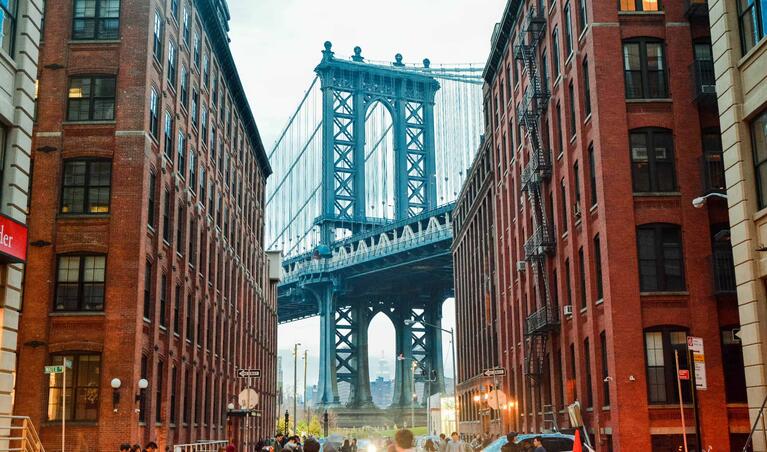 Brooklyn_-_The_Dumbo_View-wikipedia.jpg