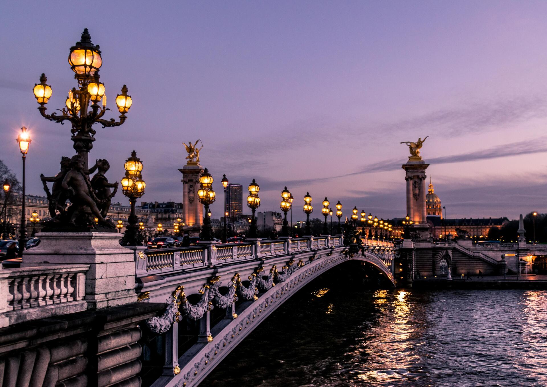 tour guides in paris