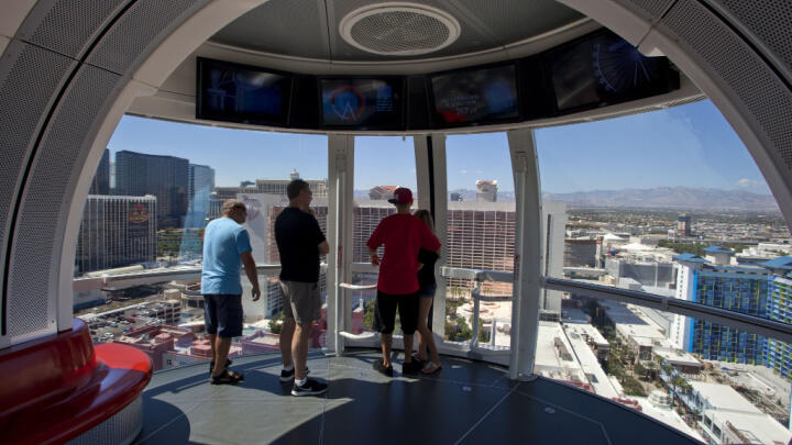 Las Vegas Attractions FLY LINQ & Eiffel Tower Viewing Deck at
