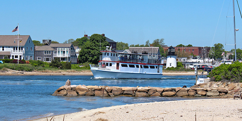 Hyannisport-Harbor-Cruise-1