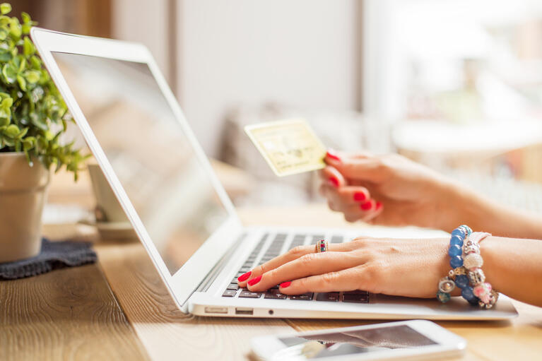 black friday 2019 travel deals discounts