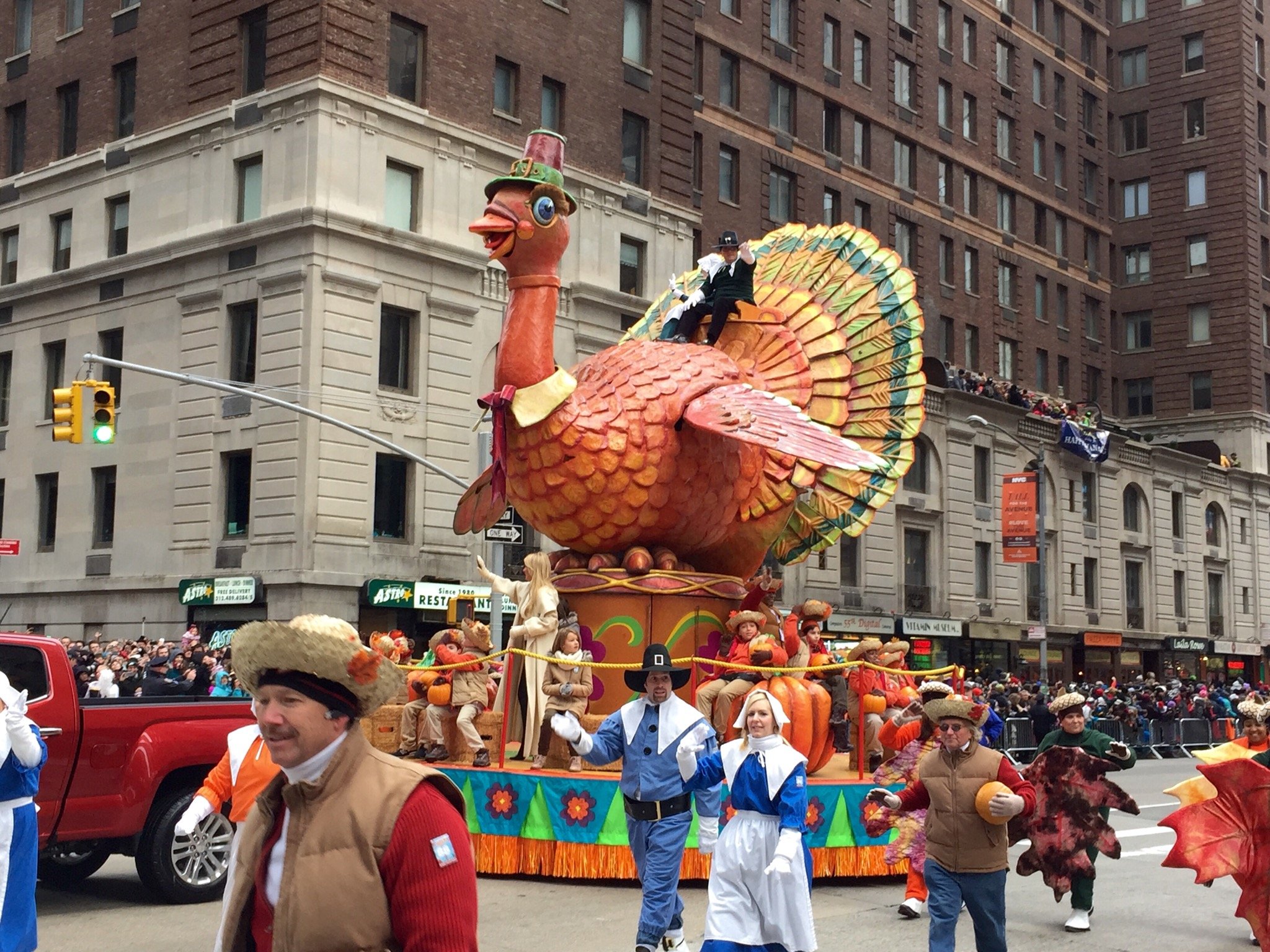 new york city explorer pass thanksgiving macy parade