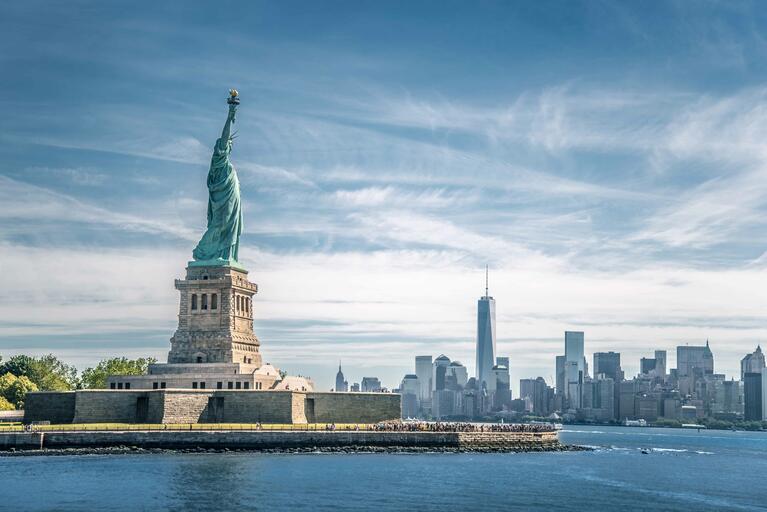 Die Freiheitsstatue und Ellis Island