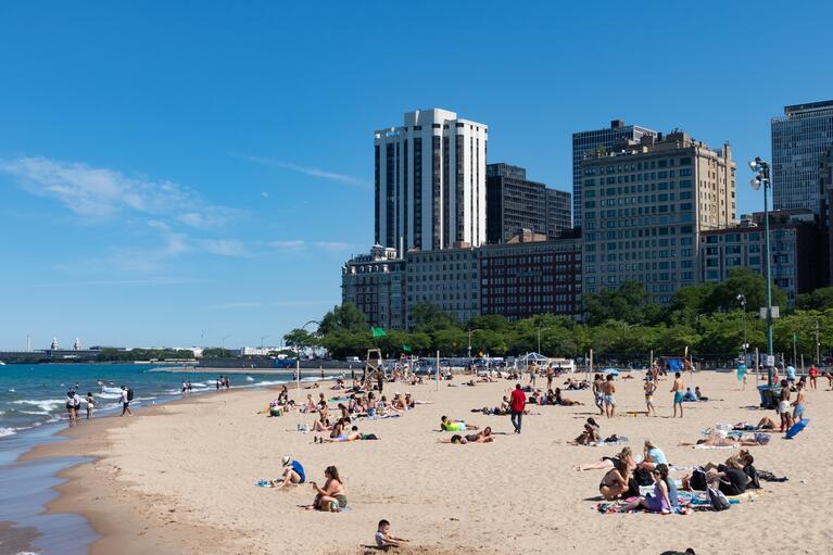 La plage d'Oak Street beach