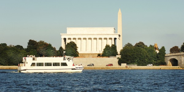 Washington Monuments Cruise along the Potomac River