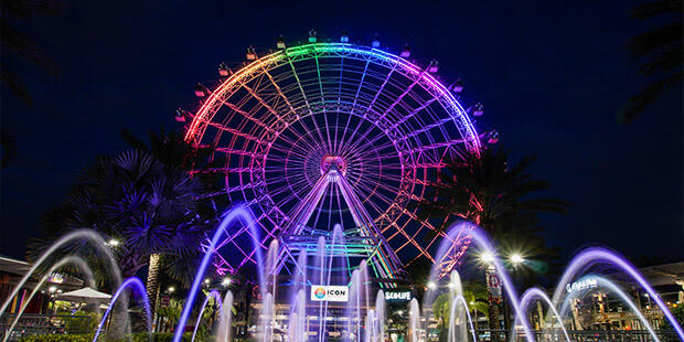Noria Icon Park Orlando de noche, qué hacer cuando llueve en Orlando