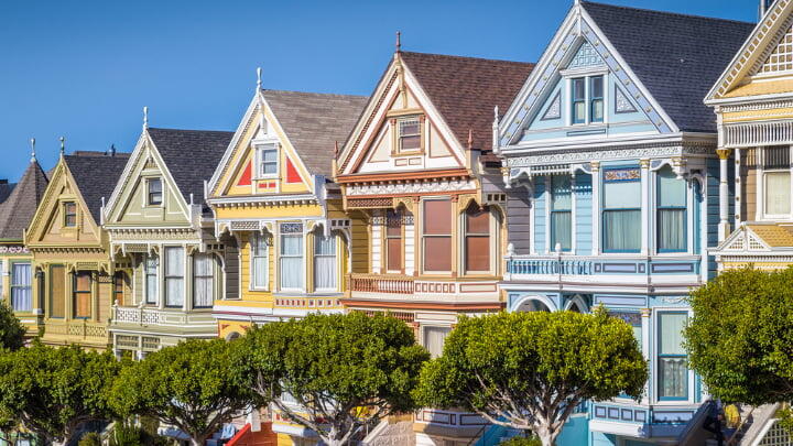 San Francisco's iconic row of Painted Ladies