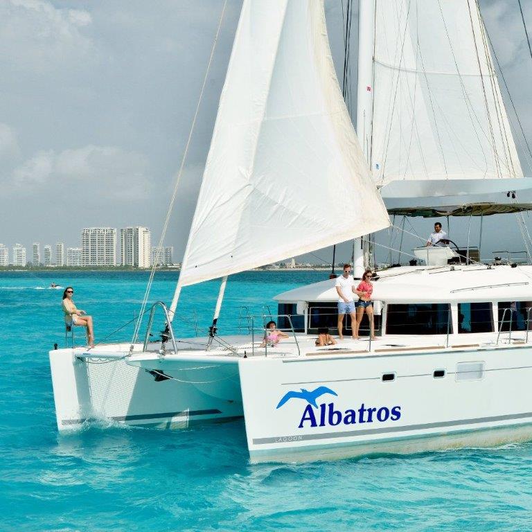 Luxury sail boat tour in Cancun