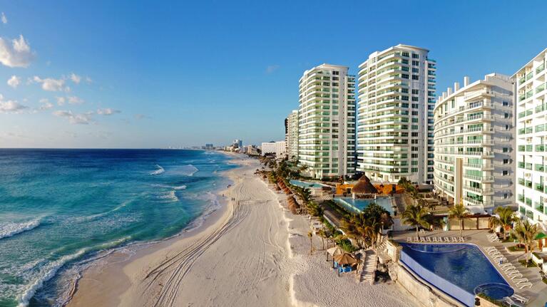 A cancun beach and its hotels