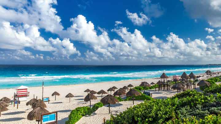 Playa Delfines
