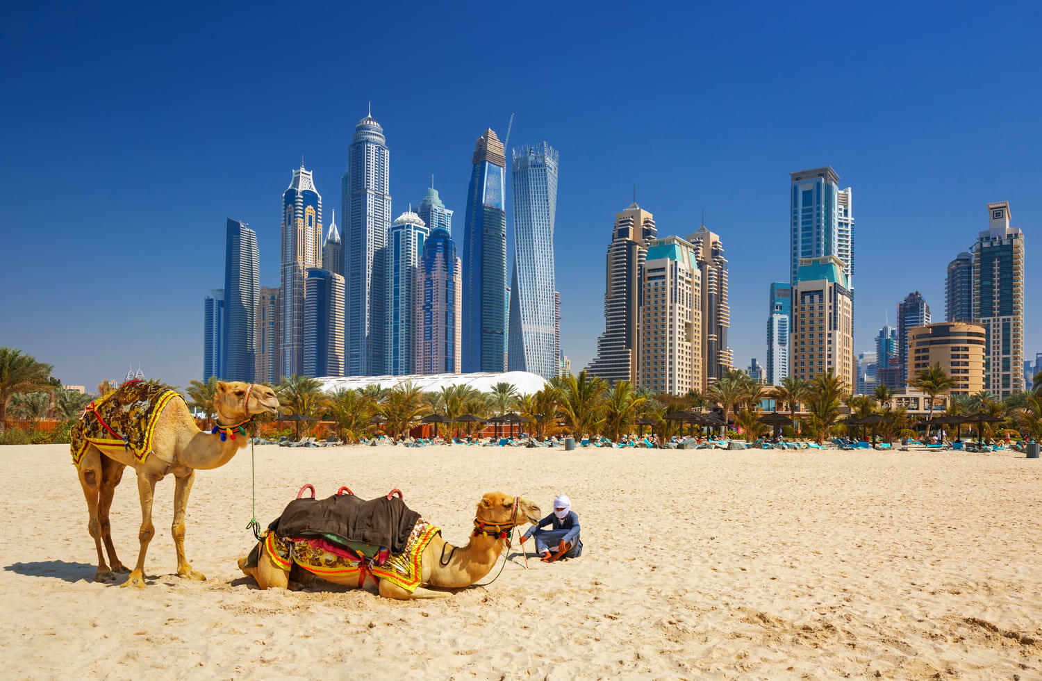 up artist beauty travel blogger dubai