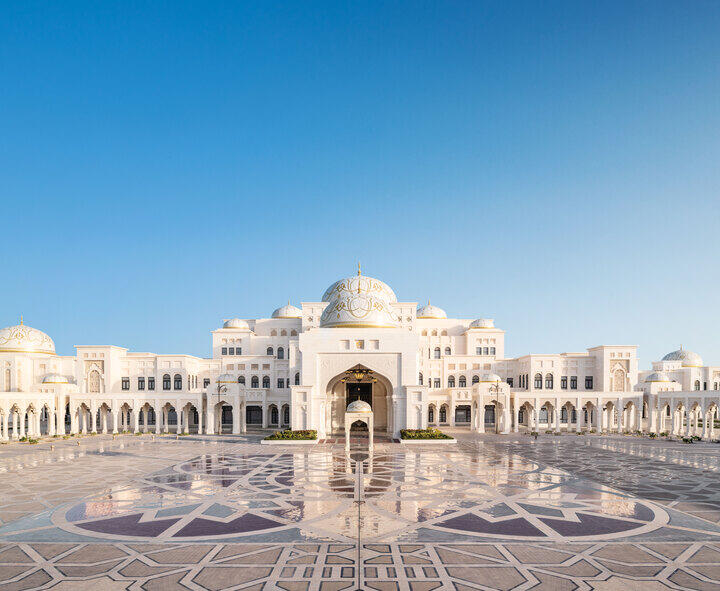 Excursión de un día a Abu Dabi. Planes para adultos en Dubái.