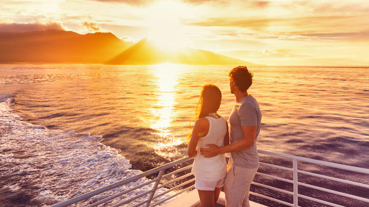 Gourmet sunset dinner cruise, Oahu