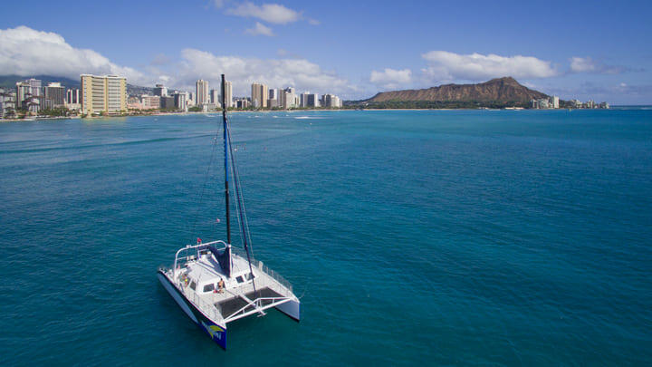 Makani catamaran honolulu hawaii
