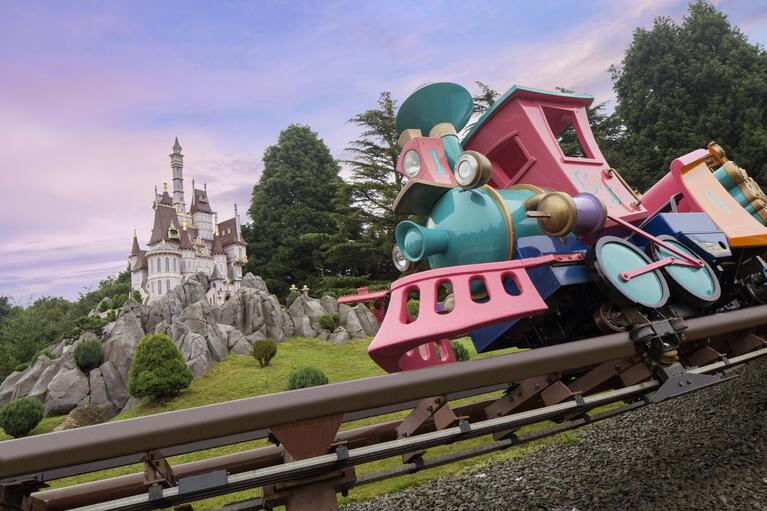 Casey Jr circus train at Disneyland Paris