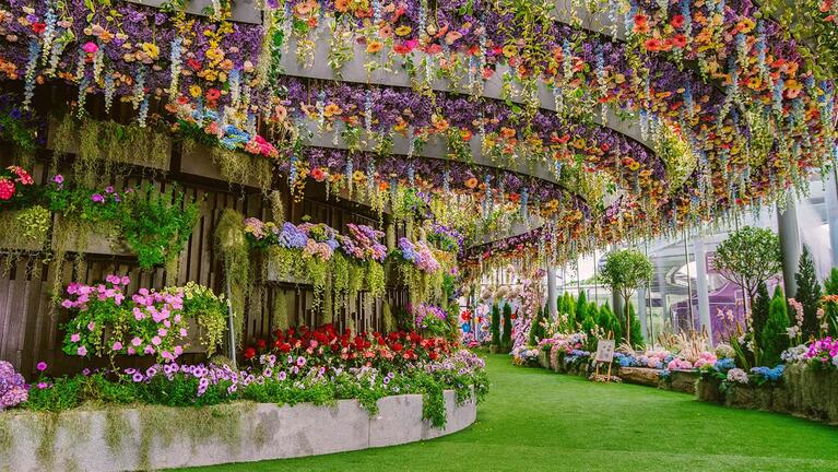 Singapore Floral Fantasy