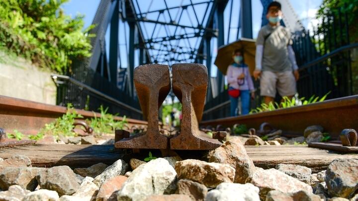 Hikers on the Singapore Rail Corridor.