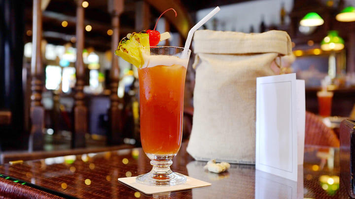 A classic Singapore Sling cocktail.