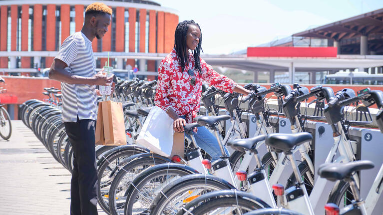 Madrid tourists collecting an ebike