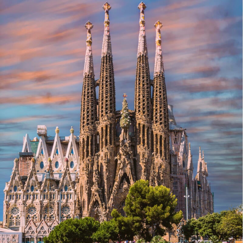 Exquisite Beauty of Sagrada Familia with a Private Tour