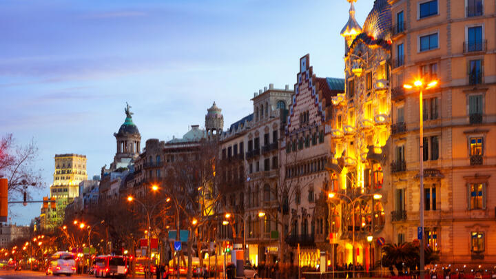 where to stay in barcelona