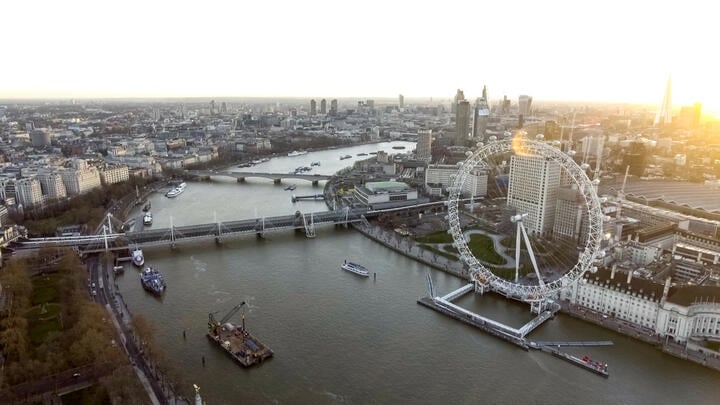 Vista de helicóptero de Londres