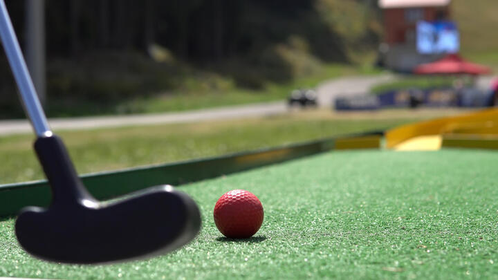 things to do in london for birthday mini golf